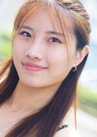 スレンダー美熟女を3Pでヤリまくり！ - 赤坂桃子