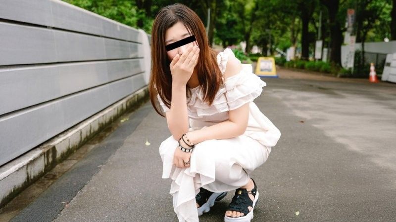 见面就秒无套中出做爱！ 井出裕子