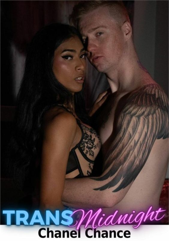 嬌小的 Chanel Chance 深深吸吮大屌,硬得像石頭一樣