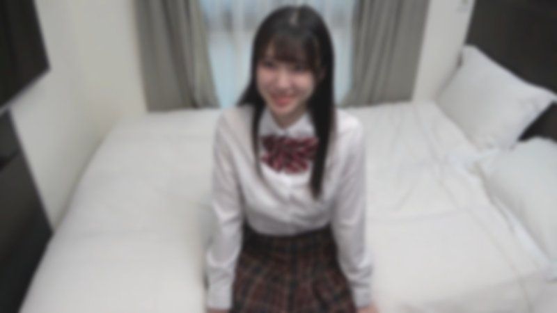 【廢版】永久保存版――之後加入偶像團體的被稱為「學.年一美女」的白皙清純的～18歲。成為偶像前的衝擊影像。