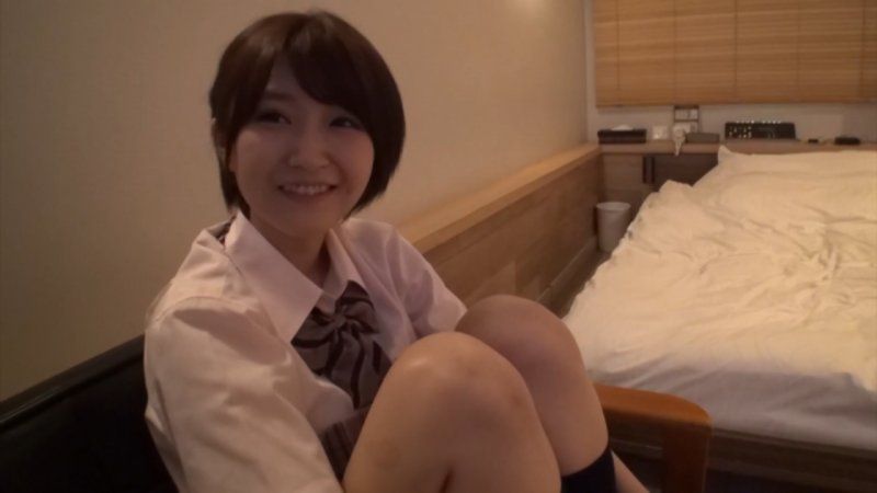 【個人撮影・素人・制服・中出し】早漏彼氏に我慢できず天使のような小悪魔が電マで喘ぐ♡