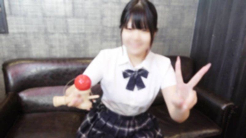 【2部作品+豪華特典】從北海道來到支持的演唱會的白皙F罩杯大小姐，快感爆發的4發射。魅力十足。