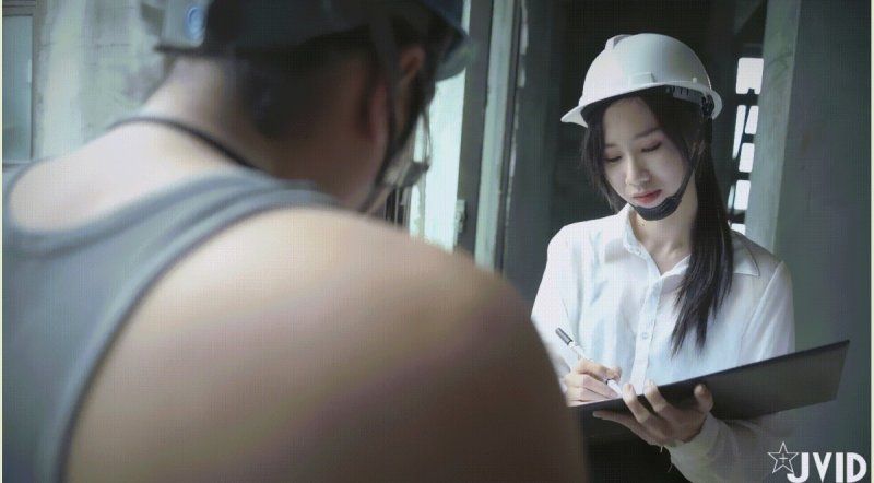 jvid 工地水電工之狼狽圍奸黑絲包臀裙收驗員-薰草