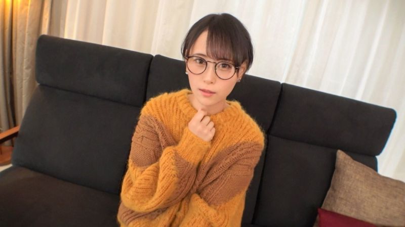 【初撮り】【初心な美白肌】【好奇心旺盛早熟ムスメ】経験人数1人だけの初心なメガネ少女が登場。夢を追いかける役者の卵が、カメラの前で本能のままに痴態を晒して.. ネットでAV応募→AV体験撮影 1693