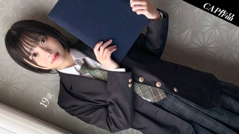 我用第一人稱視角拍攝了我第一次和一位胸部較小,短髮,擁有秘密帳號的女孩約會的紀念視頻