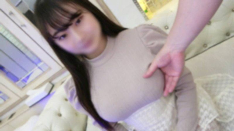 【附豪华特典】浪漫主义的自拍师所渴望的，童颜可爱脸的18岁咖啡店员的白皙美巨乳肉感身材。