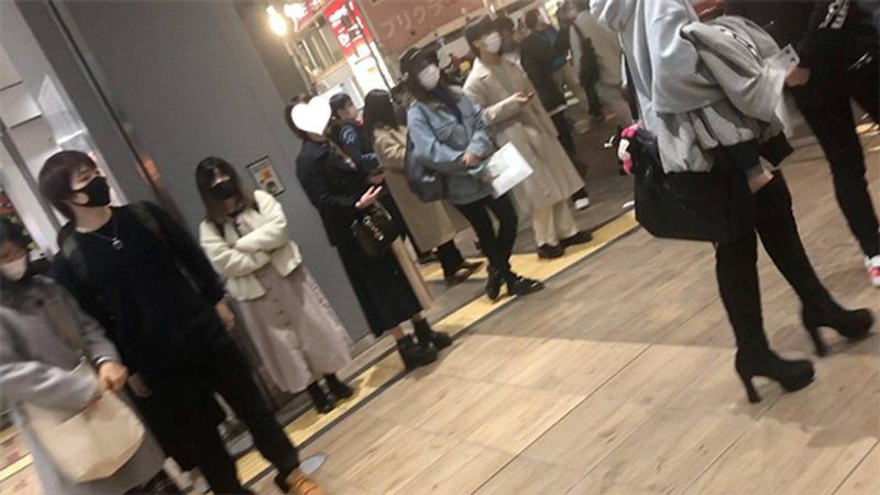 美緒20歲・顏射訪談⑩。像生駒里奈一樣的純情系JK的真面目是超愛色情！直到完全讓她吞下大量的白色液體為止的全過程（052）