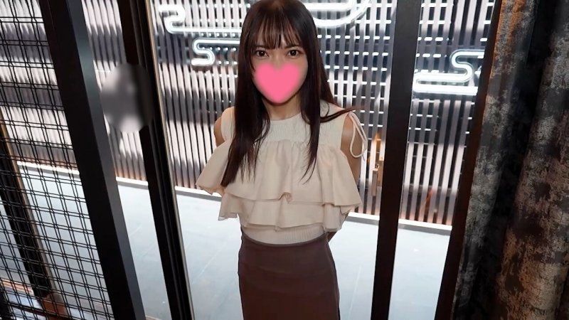 バキバキ腹筋の陸上美女が見せた、完璧なまでのくびれラインに圧倒された。