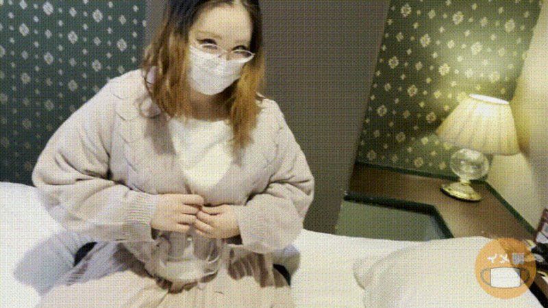 [期間限定 800PT!!!] 在附近購物的人妻,順便拍攝形象影片時順勢進行了性愛自拍 [超值包]
