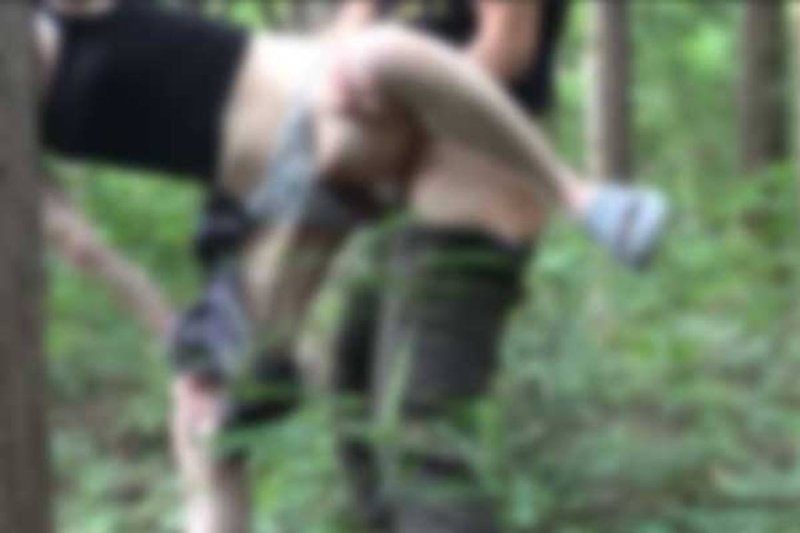 *First come,first served limited quantity 1560pt→560pt* A slender beautiful married woman whose secret was found out by her husband [Full Enjoyment of Summer Part 4] Standing Doggy Style After Being Dragged Around the Mountains and Almost Reaching Her Limit