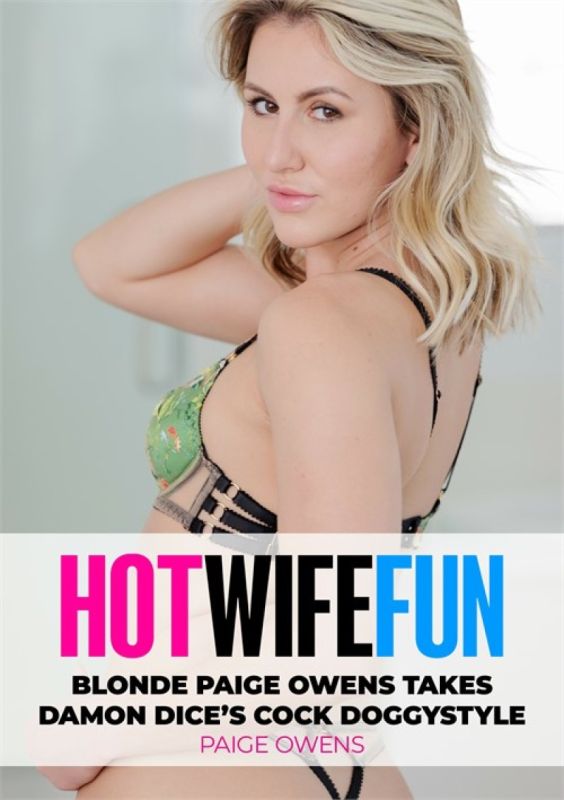 金髮女郎佩吉·歐文斯以狗式姿勢接受達蒙·戴斯的陰莖