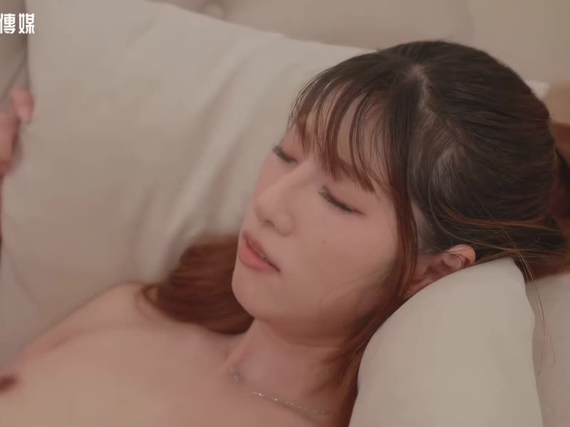 渡边传媒 saki紗季作品-男僕蛋睪咖啡廳客人您點的蛋睪上菜嘍