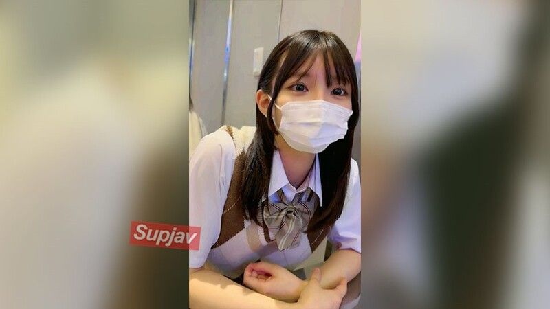 ★緊急先着4K★芸能科卒18歳★股下86cm★初体験でガチ痙攣★溢れ出る程の連続大量膣内中出しで妊娠させた衝撃のスマホ原版【先着高画質特典付き】