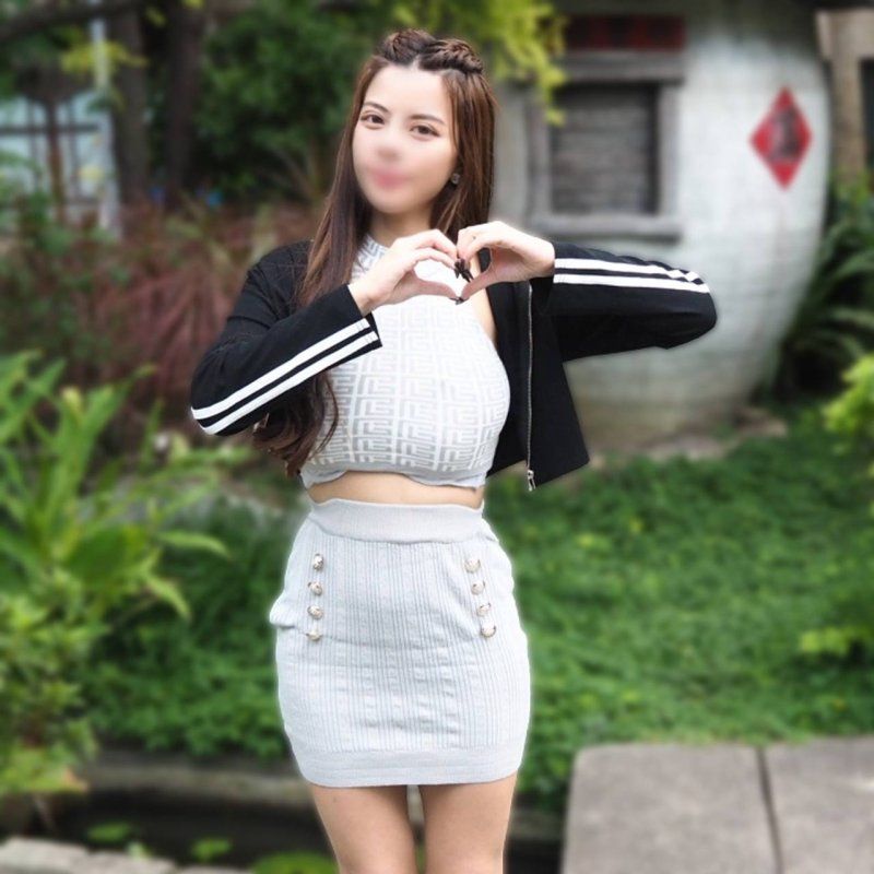 【フォロワー10万超】日本好き有名インフルエンサー !エグいクビレ＆长い脚の神ボディを味わい尽くしねっとり浓厚SEXで大量発射！