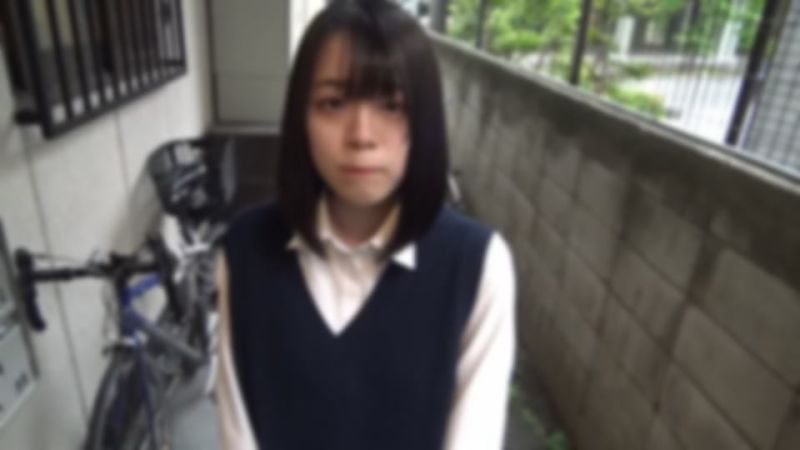 【捜査機関が動いてます】１０代現役生のめいちゃん。自宅に呼び出して友達と仲良くお遊び。大量顔射＆大量中出し。