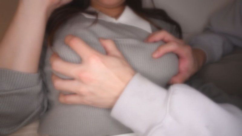 ⭐50％OFF（1500日圓折扣）⭐ 8/16前期間限定價格⭐【H罩杯美爆乳色人妻】對不起老公。趁你不在家時,我們在家裡3P,還對你老婆顏射加內射了。。
